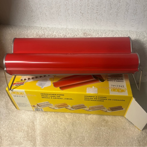 ZENKER SPECIAL HEART SHAPED NON STICK ILAFLON BAKING TIN NIB Missing Instr - Picture 8 of 9